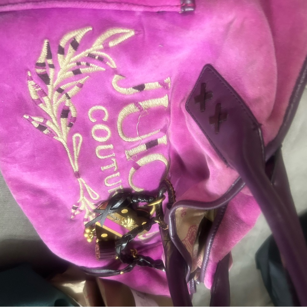 Juicy Couture Violet Tote with Gold Accents - Picture 10 of 12